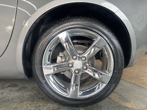 Used 2007 Pontiac Solstice Convertible w/ Premium Package RWD image 35