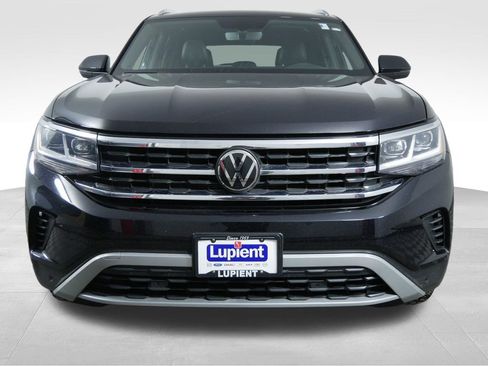 Used 2023 Volkswagen Atlas Cross Sport SE w/ Panoramic Sunroof Package image 3