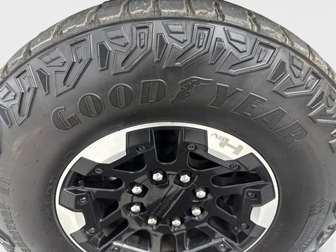 Used 2024 GMC Hummer EV 2X w/ Extreme Off-Road Package AWD/4WD image 87