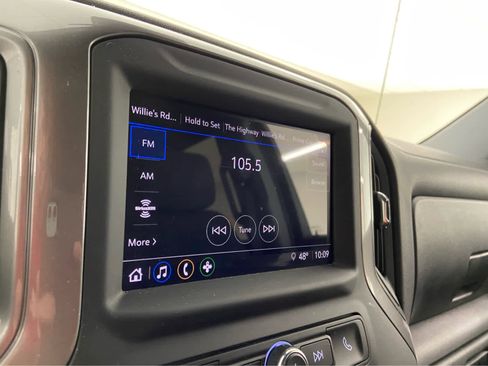 Used 2024 Chevrolet Silverado 1500 Custom Trail Boss w/ LPO, Dark Essentials Package image 21