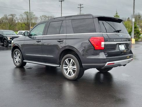 Certified 2023 Ford Expedition XLT image 4