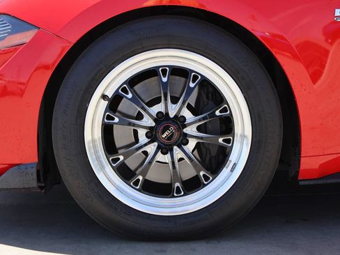 Used 2019 Ford Mustang GT RWD image 6