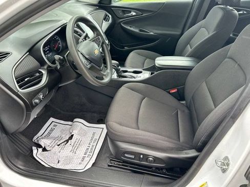 Used 2023 Chevrolet Malibu LT FWD image 12