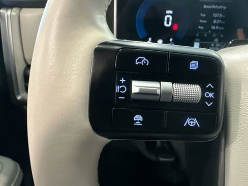 Used 2025 Hyundai Santa Fe SEL image 21