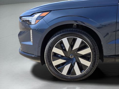 New 2025 Volvo EX90 Plus w/ Protection Package Premier image 30