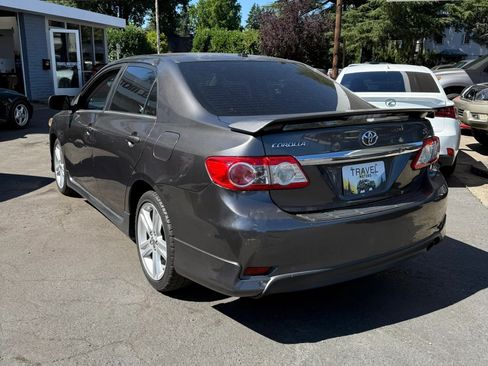 Used 2013 Toyota Corolla S w/ Premium Complete Pkg FWD image 4