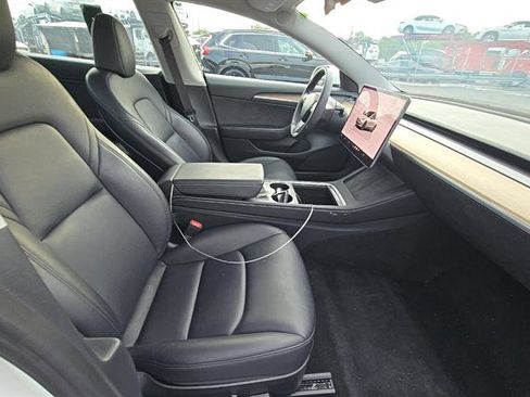 Used 2023 Tesla Model 3 Standard Range RWD image 6