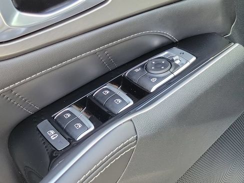 Certified 2023 Kia Sorento SX FWD image 24