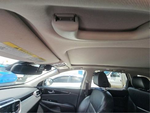 Used 2019 Kia Sorento SX w/ SX Touring Package FWD image 7