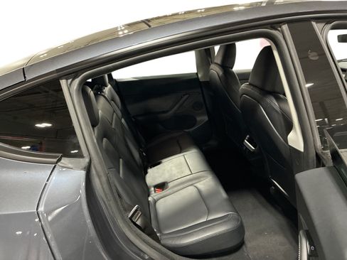 Certified 2023 Tesla Model Y Long Range AWD/4WD image 11