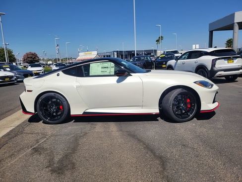 New 2027 Nissan Z NISMO RWD image 4