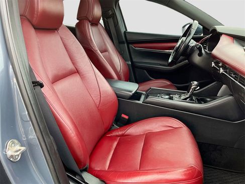 Used 2022 MAZDA MAZDA3 s image 27