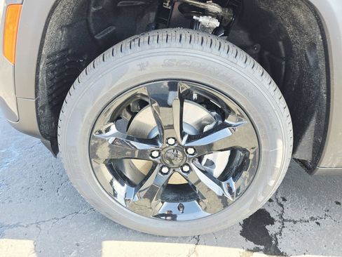 New 2026 Jeep Grand Cherokee L Limited image 20