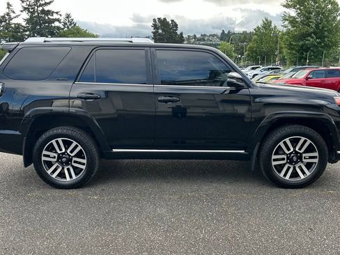 Certified 2022 Toyota 4Runner Limited AWD/4WD image 4