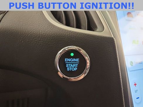 Used 2022 Ford Edge SEL image 19