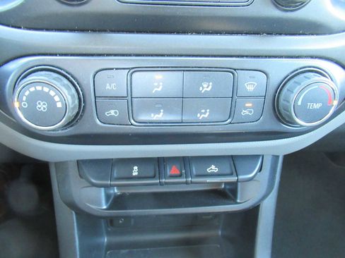 Used 2016 Chevrolet Colorado W/T w/ WT Convenience Package image 27