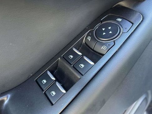 Certified 2025 Ford Explorer ST-Line image 17