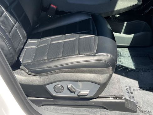 Used 2026 Kia EV9 Land w/ Nightfall Edition Package AWD/4WD image 18