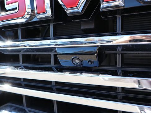 Used 2025 GMC Sierra 1500 SLT w/ SLT Premium Plus Package image 8