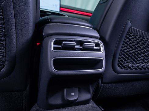 New 2026 Genesis GV70 2.5T Advanced image 17