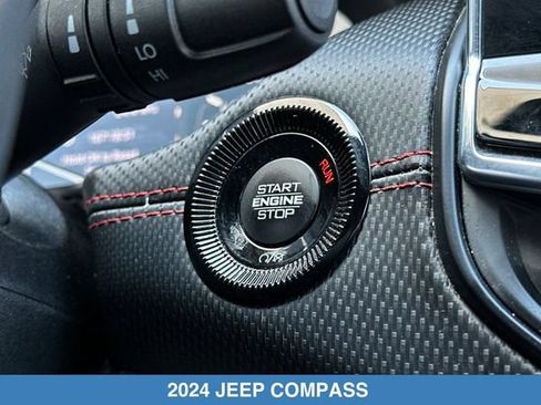 Used 2024 Jeep Compass Trailhawk AWD/4WD image 25