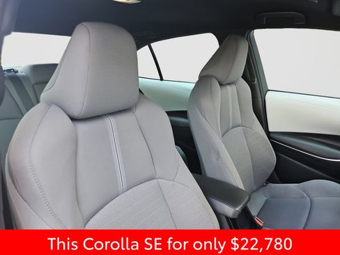 Used 2024 Toyota Corolla SE FWD image 18