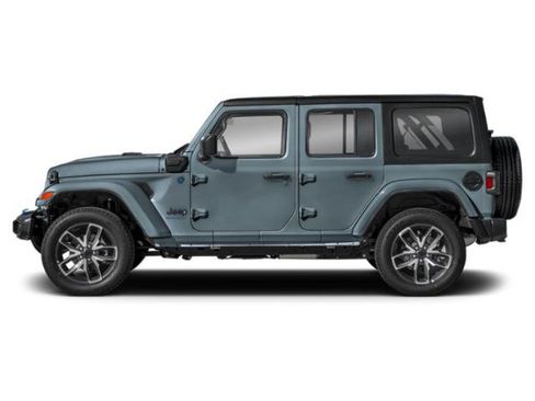 Used 2024 Jeep Wrangler Unlimited Sahara w/ Safety Group AWD/4WD image 3