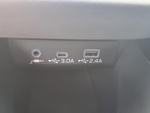 Certified 2025 Subaru Outback Limited image 13