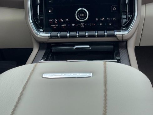 New 2026 GMC Yukon Denali w/ Denali Reserve Package image 16