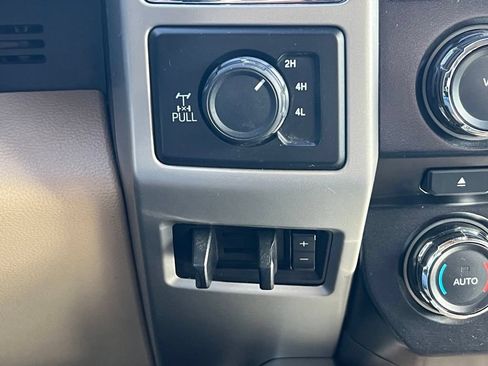 Used 2017 Ford F350 Lariat w/ Chrome Package AWD/4WD image 31
