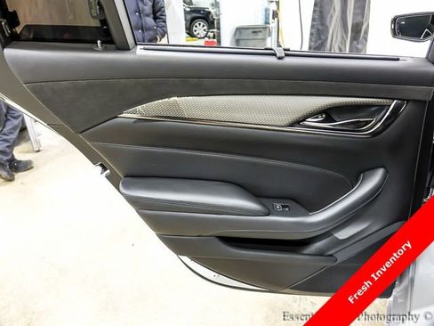 Used 2018 Cadillac CTS V w/ Luxury Package image 19