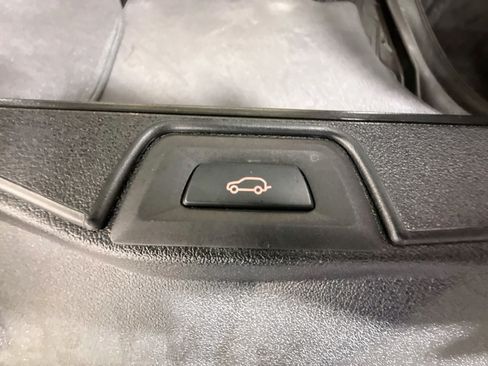 Used 2022 BMW X5 sDrive40i w/ Premium Package RWD image 41