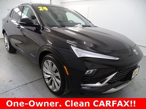 Certified 2024 Buick Envista Avenir image 1