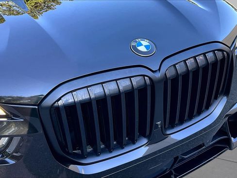 Certified 2023 BMW X7 xDrive40i w/ M Sport Package AWD/4WD image 30