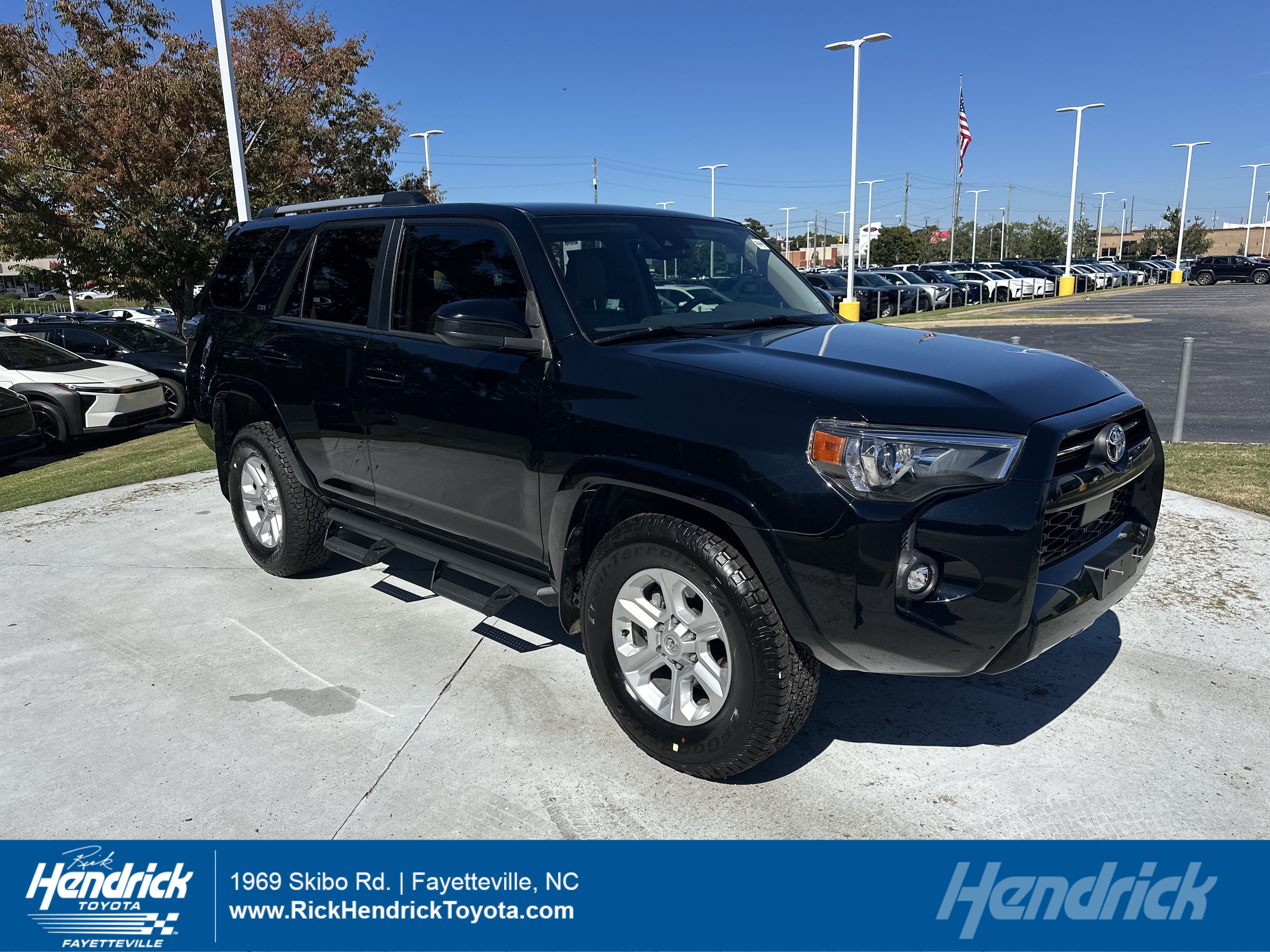 Used 2022 Toyota 4Runner SR5 RWD image 1