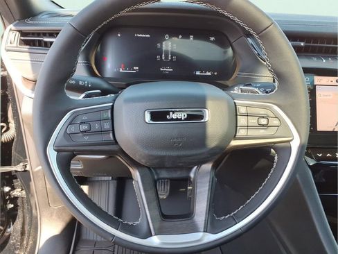 New 2026 Jeep Grand Cherokee 4WD image 20