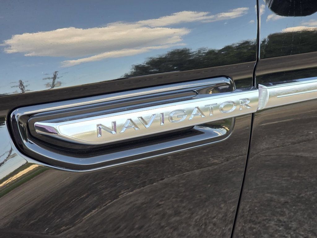 Used 2019 Lincoln Navigator L Reserve AWD/4WD image 41