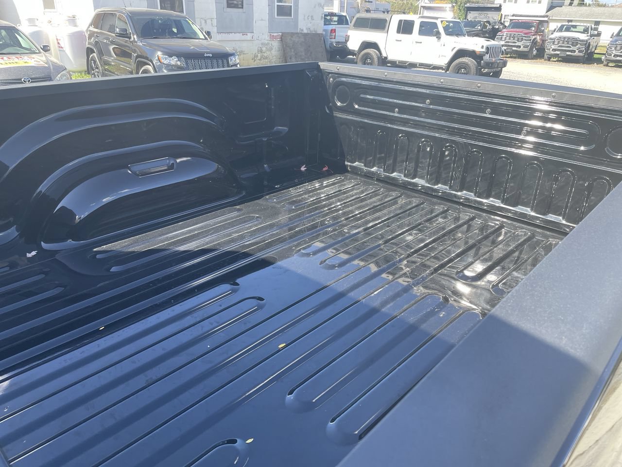 Used 2026 RAM 2500 Laramie AWD/4WD image 23