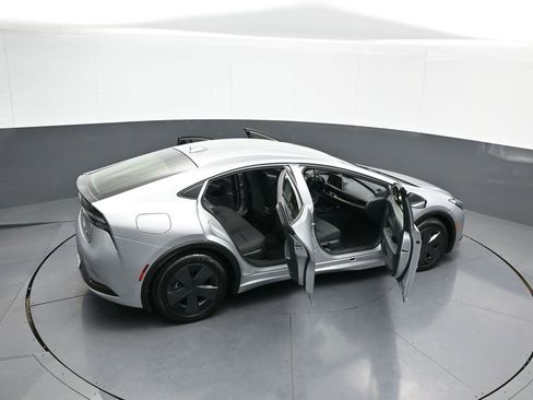 Certified 2024 Toyota Prius Prime SE image 43