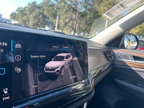 New 2026 Volkswagen Atlas SE image 11