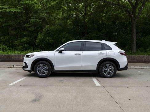 Used 2026 Honda HR-V LX image 6