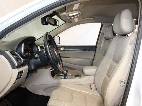 Used 2014 Jeep Grand Cherokee Limited AWD/4WD image 7