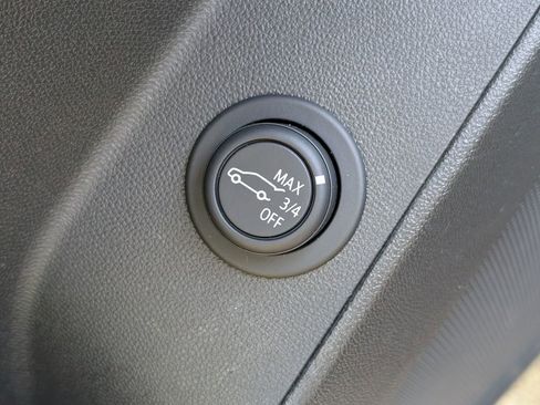 Used 2022 Chevrolet Equinox LT image 31