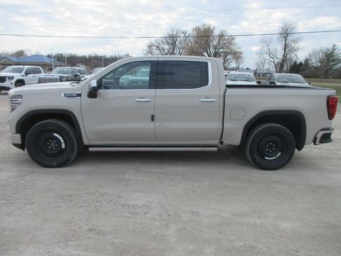 New 2026 GMC Sierra 1500 Denali w/ Denali Reserve Package image 10