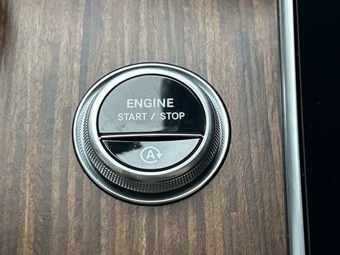 Certified 2024 Mercedes-Benz CLE 300 4MATIC Coupe image 29