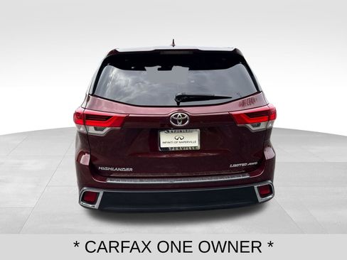 Used 2017 Toyota Highlander AWD V6 image 4