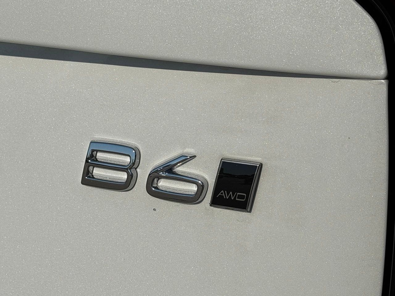 New 2027 Volvo XC90 B6 Plus AWD/4WD image 6