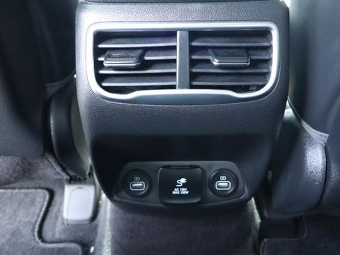 Used 2021 Hyundai Santa Fe Limited w/ Cargo Package image 15