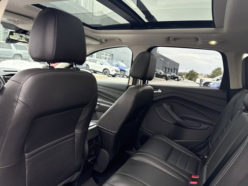 Used 2015 Ford Escape Titanium image 17