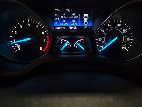 Used 2017 Ford Escape SE image 23